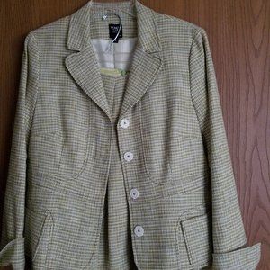 Worth two Pc Skirt Suit Size 12